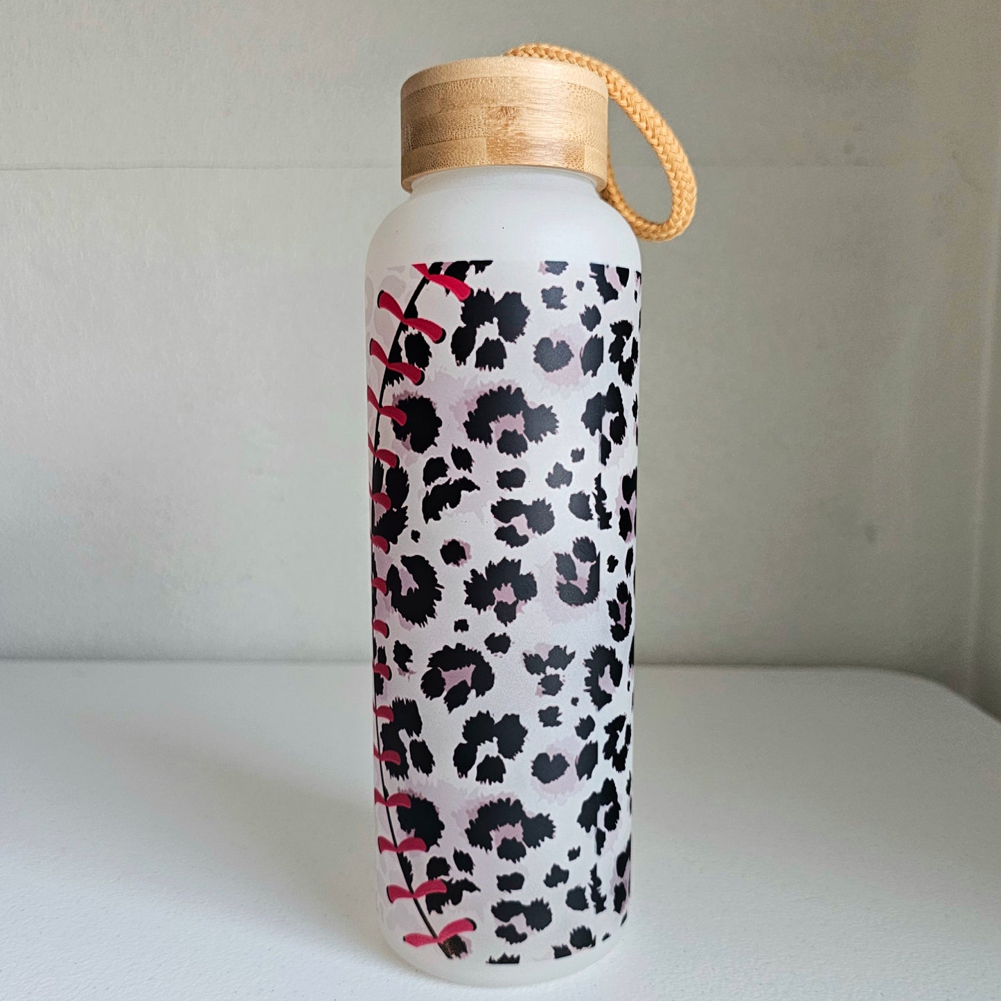 Baseball Mom Water Bottle / Sports Mama Travel Tumbler / Leopard Print Glass Water Bottle / Gift for Mom